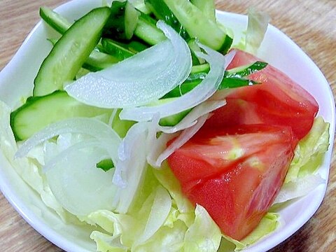 夏野菜のサラダ☆ピリ辛柚子胡椒ドレッシングで